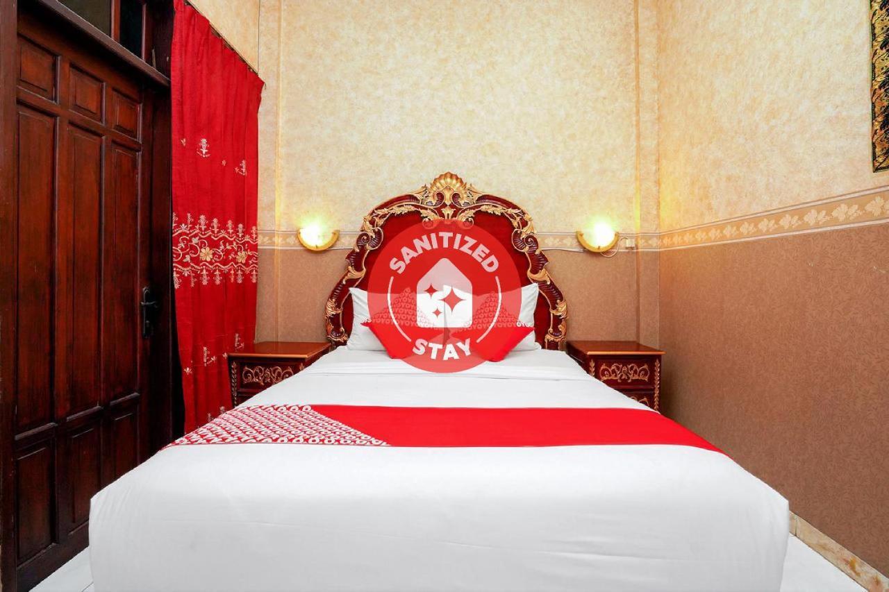 Oyo 231 Hotel Andita Syariah Surabaya Exterior foto